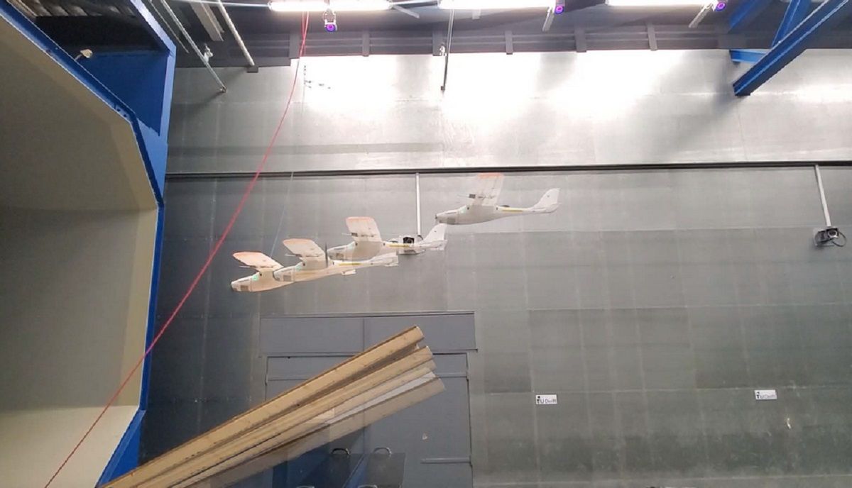 Дрон сам находит оптимальную позицию в воздухе Дрон сам находит оптимальную позицию в воздухе