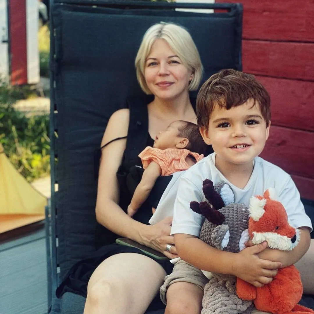 Ната Жижченко со своими детьми