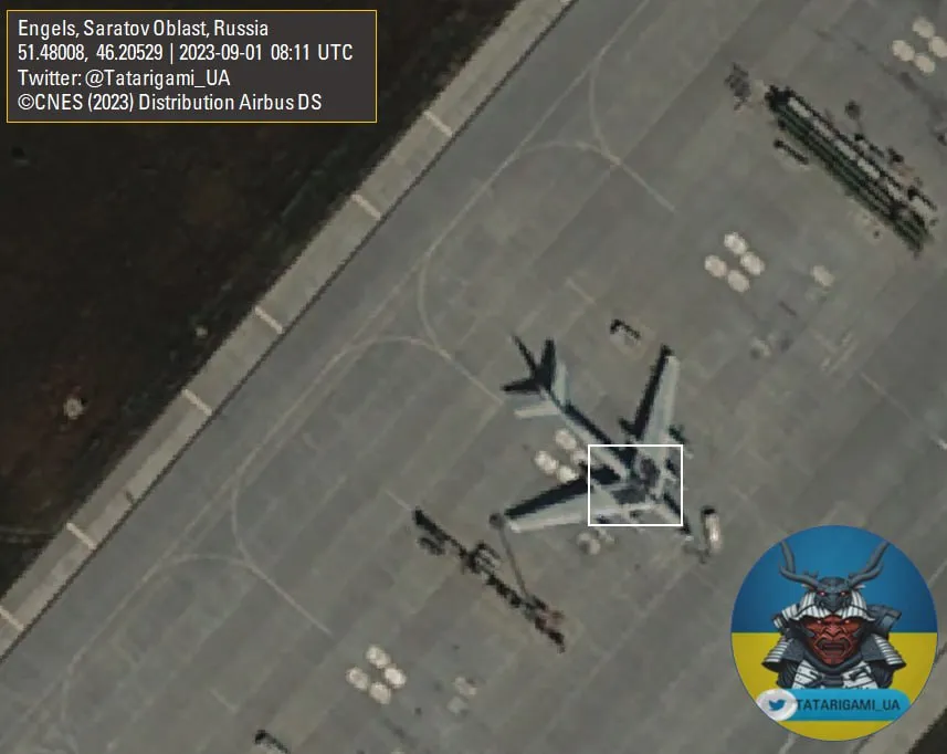 На літаках в Енгельсі виявили шини На літаках в Енгельсі виявили шини