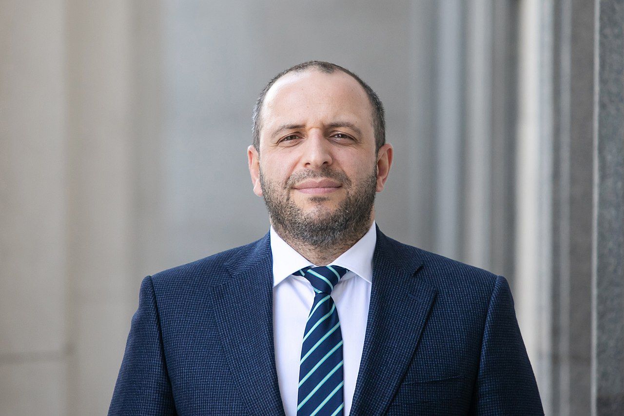 Умєров написав заяву про звільнення: його можуть призначити міністром оборони - 24 Канал Умєров написав заяву про звільнення: його можуть призначити міністром оборони - 24 Канал