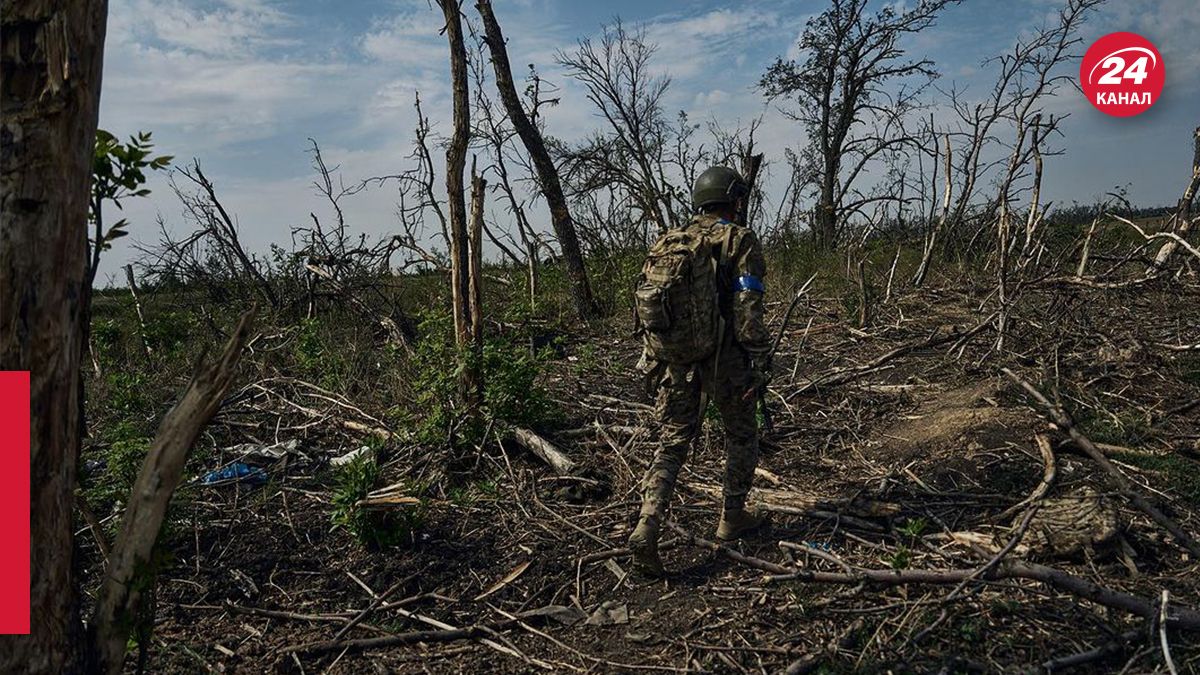 Украинский фотограф попал под обстрел на фронте