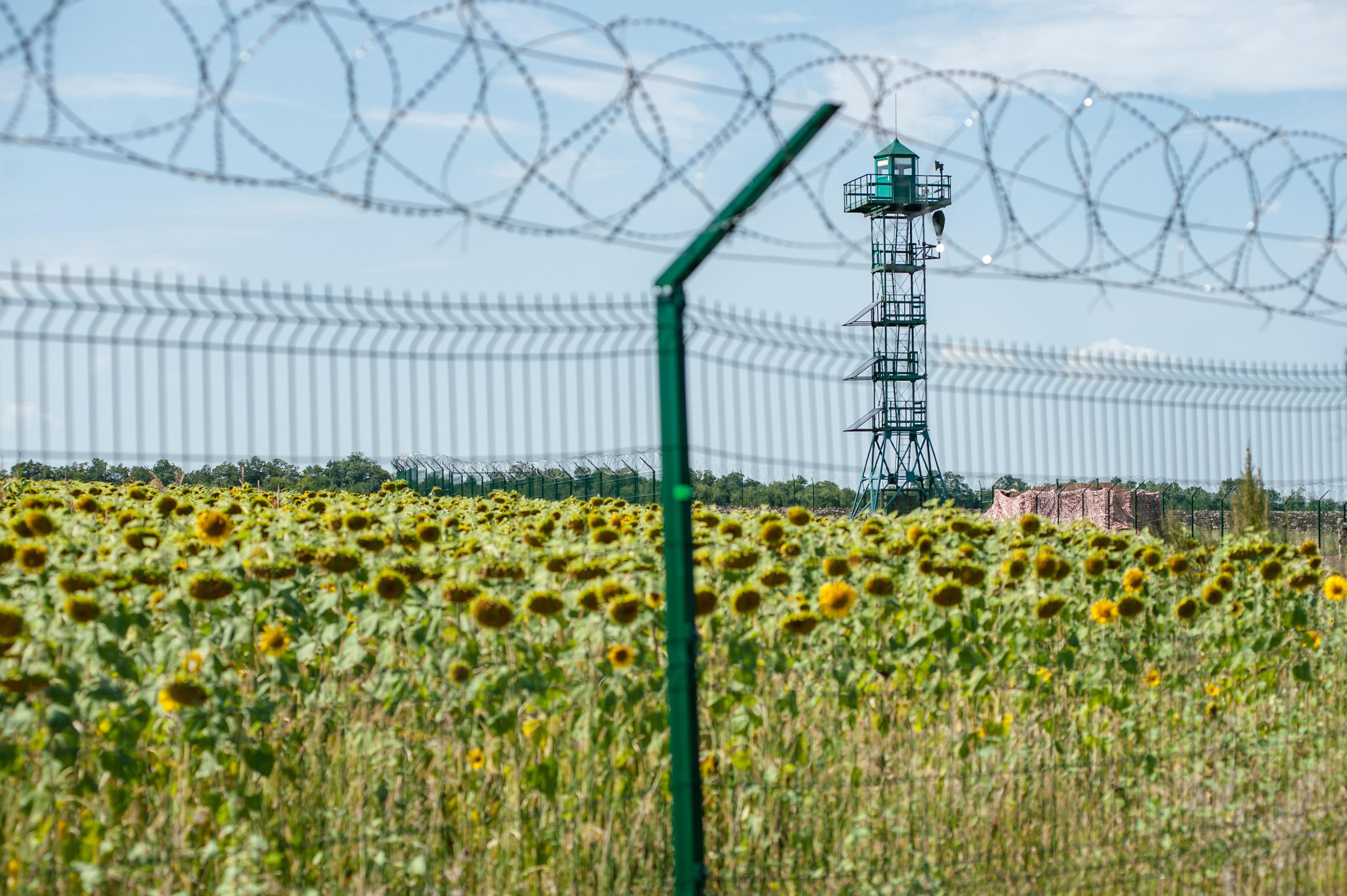 Як тепер ввозити гуманітарну допомогу