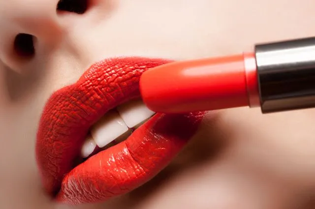 Губна помада Губна помада