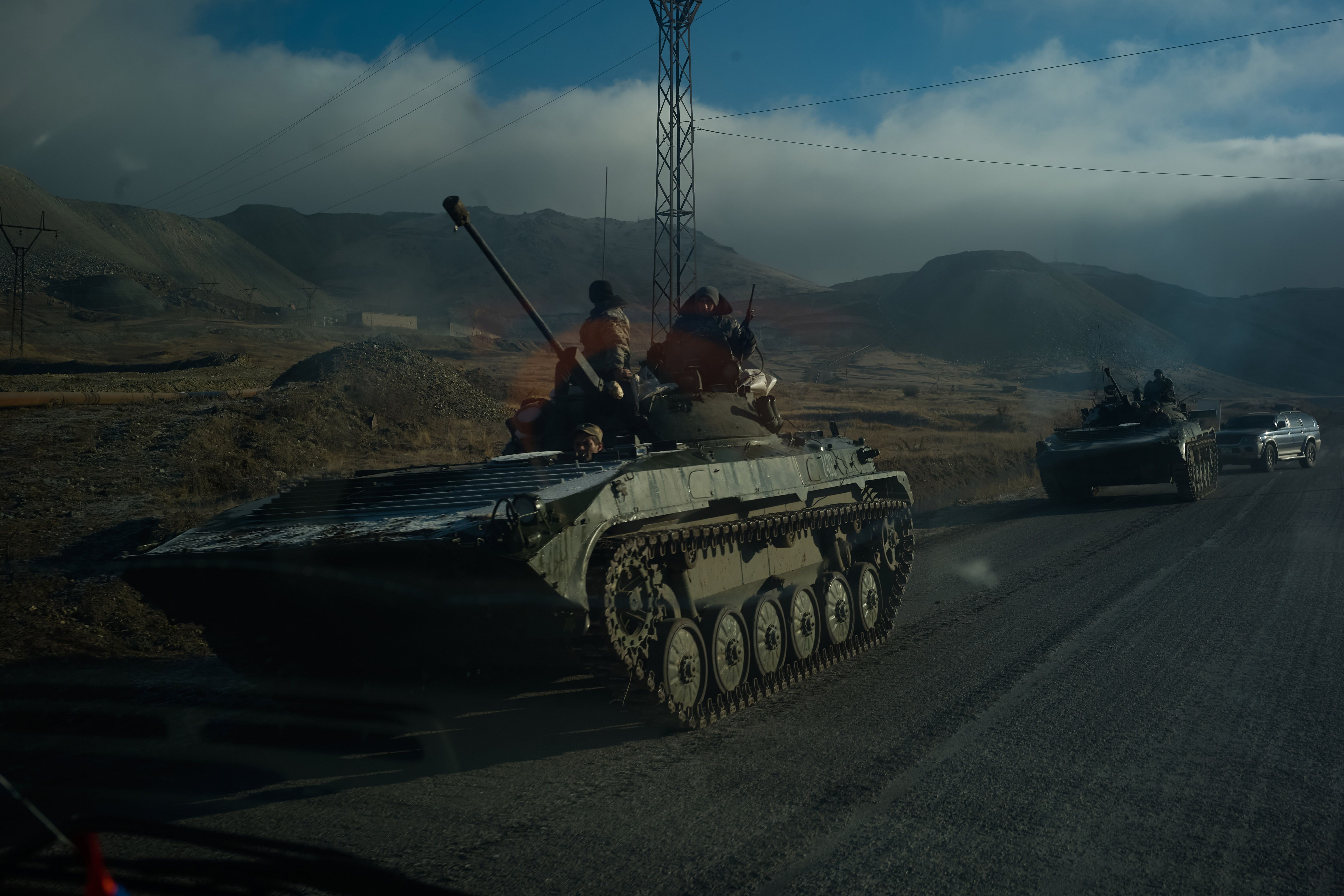 Ситуация возле Нагорного Карабаха обостряется Ситуация возле Нагорного Карабаха обостряется