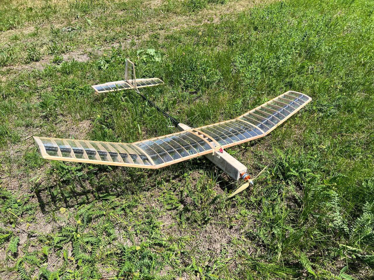 Бесшумный и невидимый SpyGun: дрон-разведчик выходит в серийное производство Бесшумный и невидимый SpyGun: дрон-разведчик выходит в серийное производство