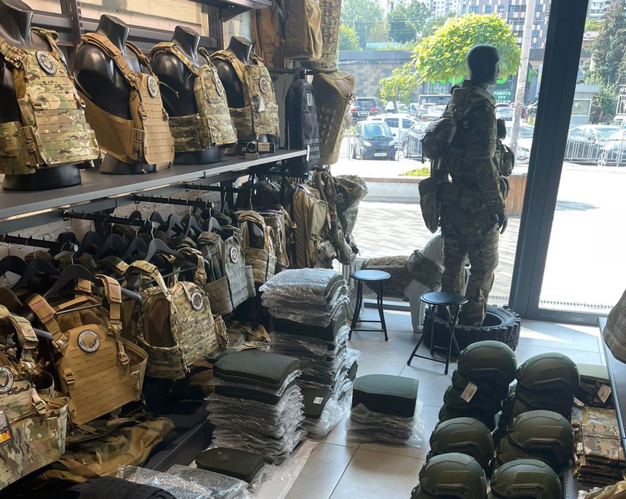 БЭБ разоблачило незаконную продажу бронежилетов БЭБ разоблачило незаконную продажу бронежилетов