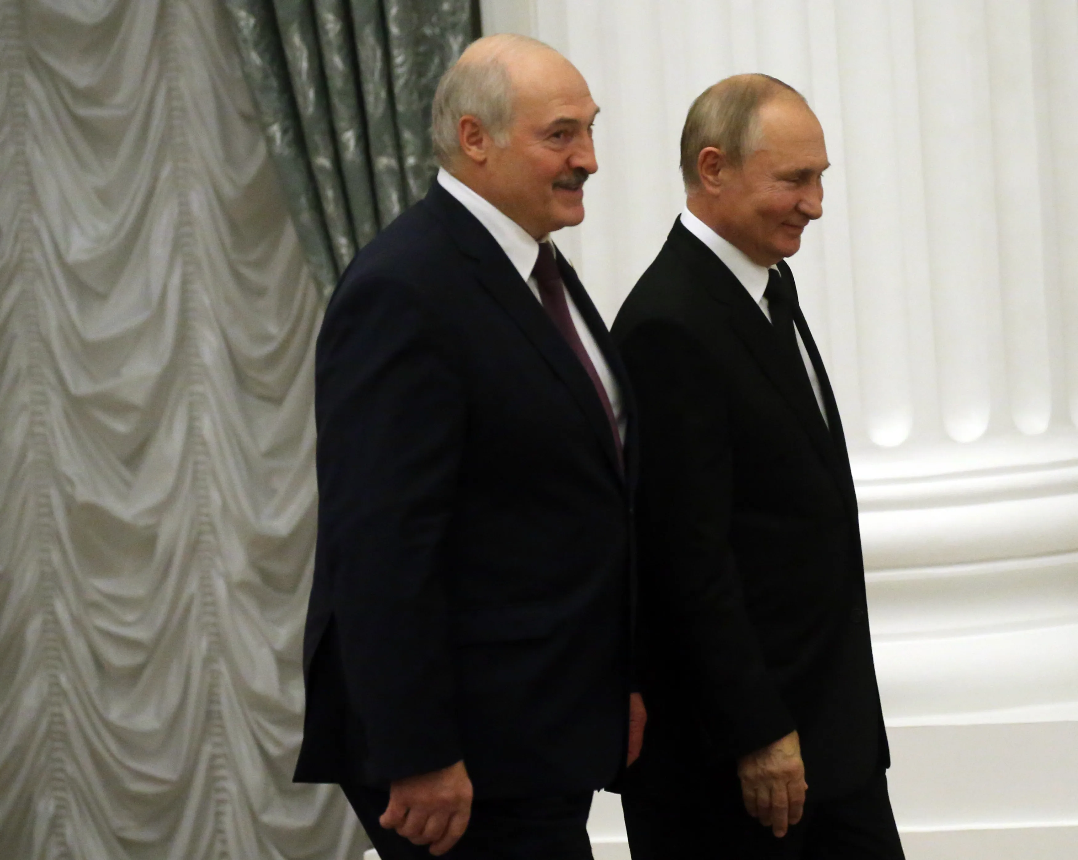 Белорусский и российский диктаторы