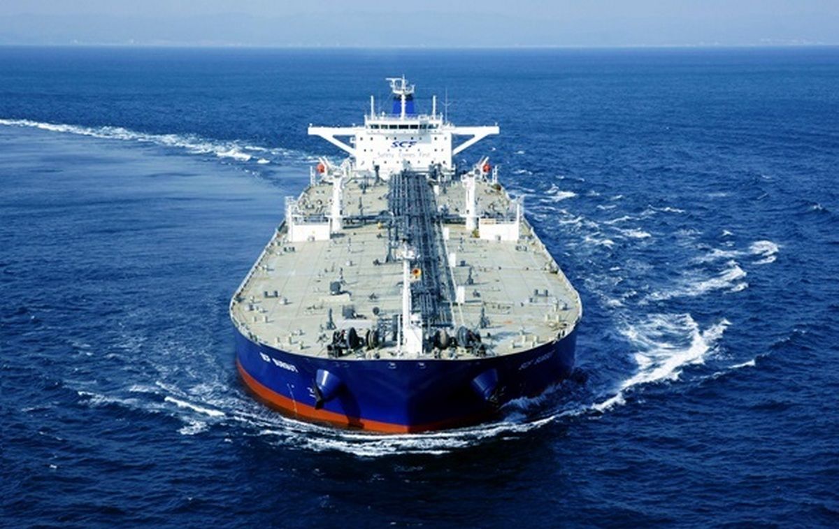Россия пускает неукрепленные нефтяные танкеры в Арктику