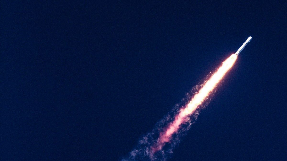 За два місяці Сонце знищило більше супутників Starlink, ніж будь-коли до цього За два місяці Сонце знищило більше супутників Starlink, ніж будь-коли до цього
