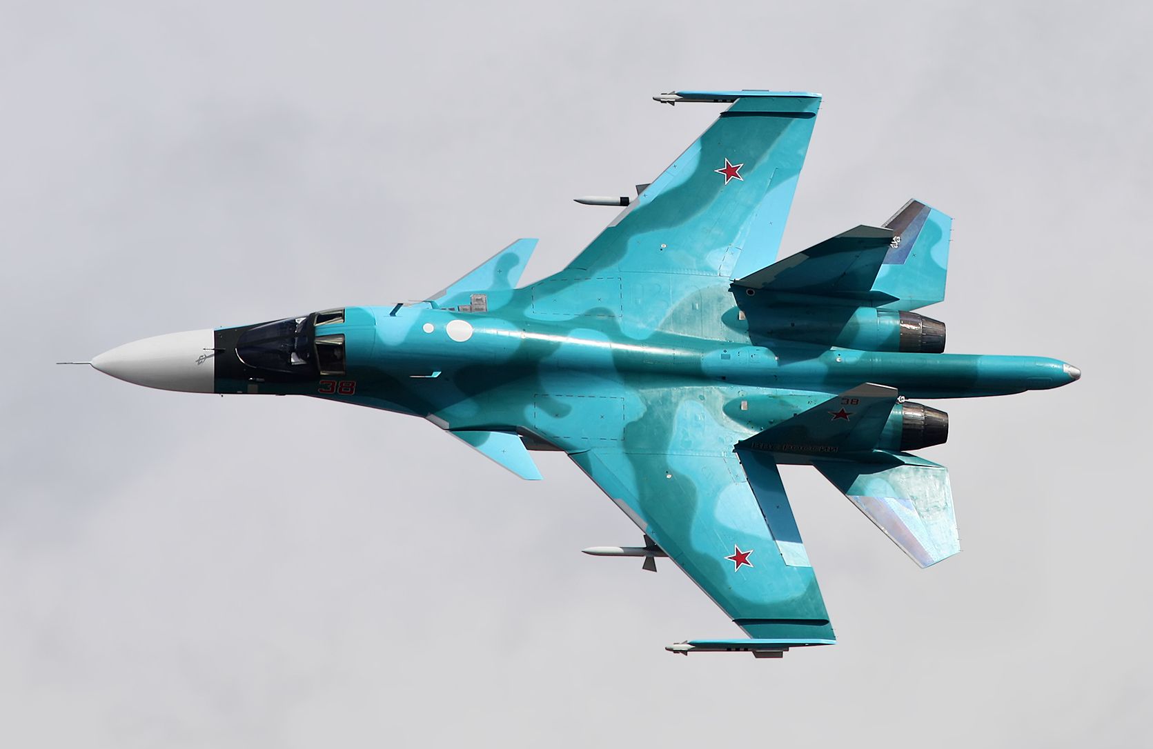 В Воронежской области упал самолет Су-34