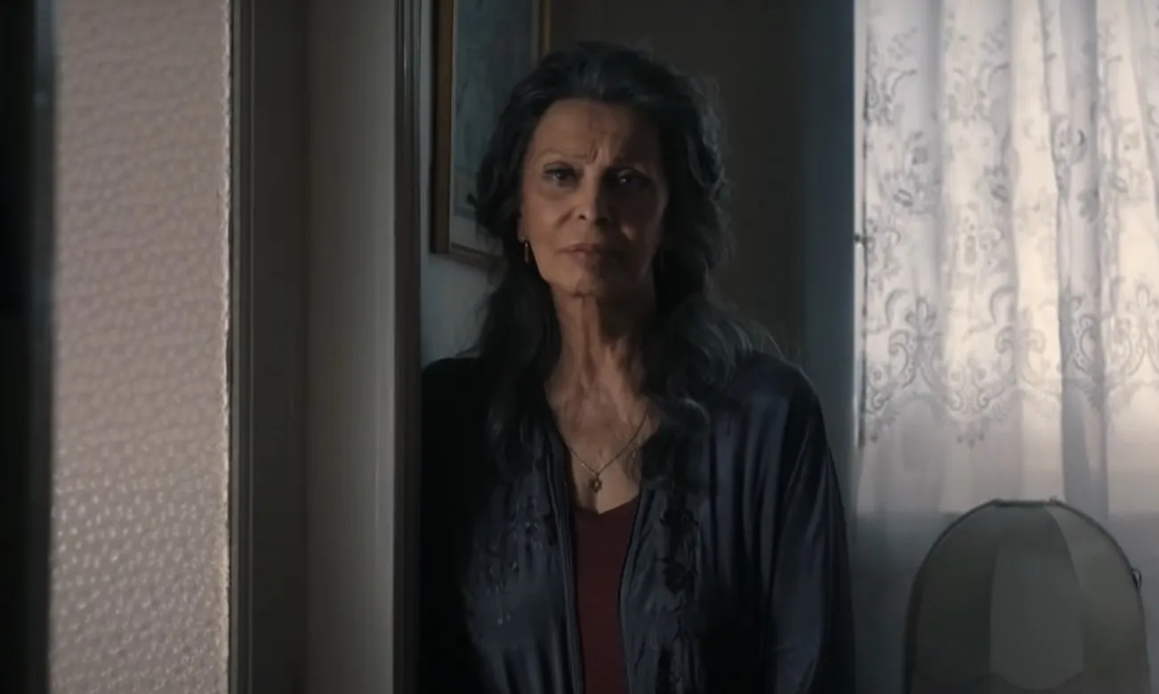 Софи Лорен на съемках нового фильма / Скриншот с видео Софи Лорен на съемках нового фильма / Скриншот с видео