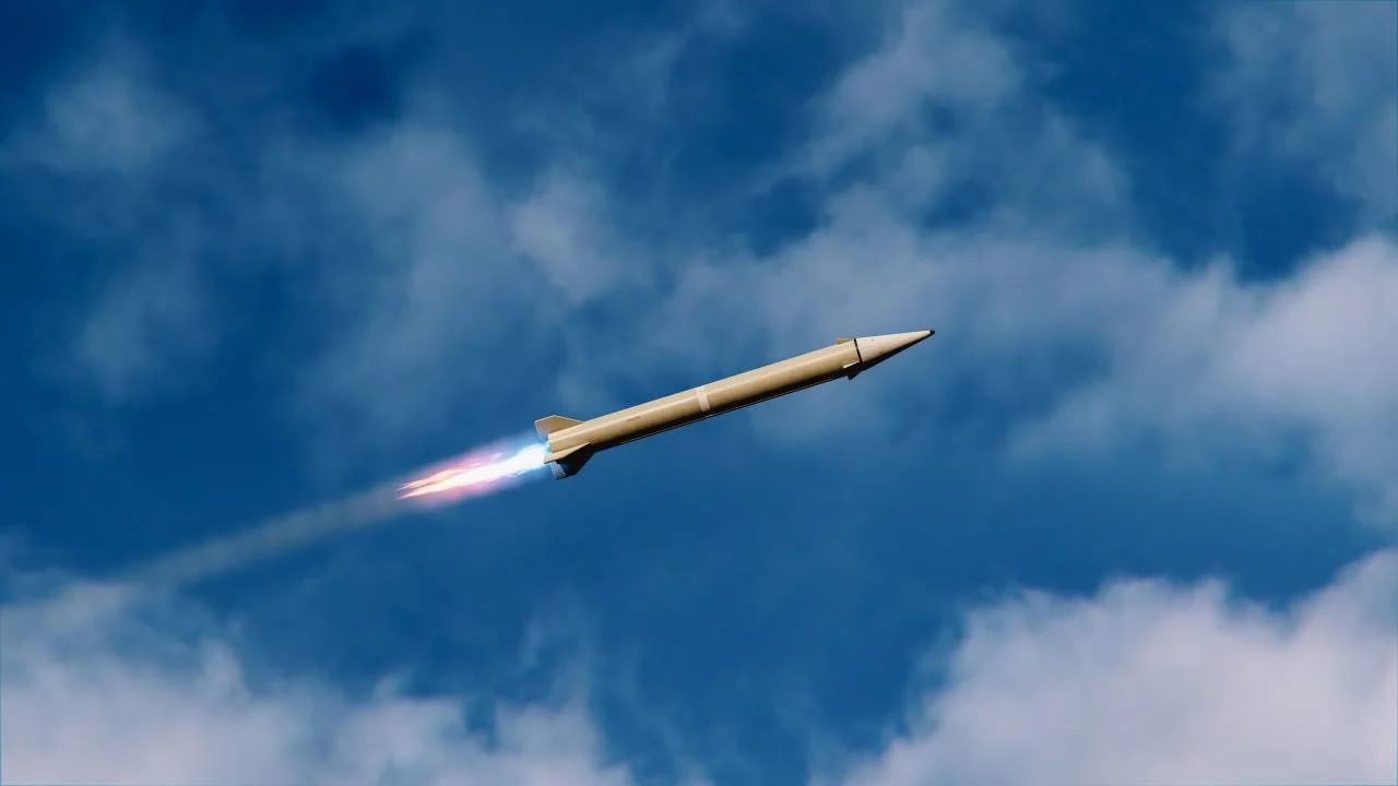 В оккупированном Крыму сняли видео, как на Севастополь летят ракеты