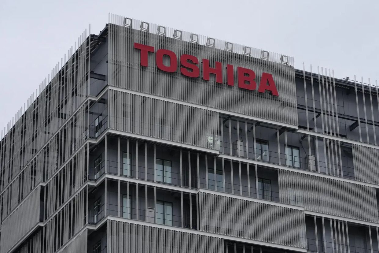 Toshiba близка к уходу с биржевого рынка Toshiba близка к уходу с биржевого рынка