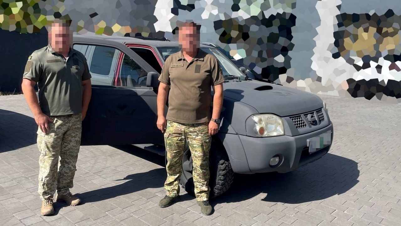 Еще 4 автомобиля на передовую: Favbet Foundation системно поддерживает ВСУ