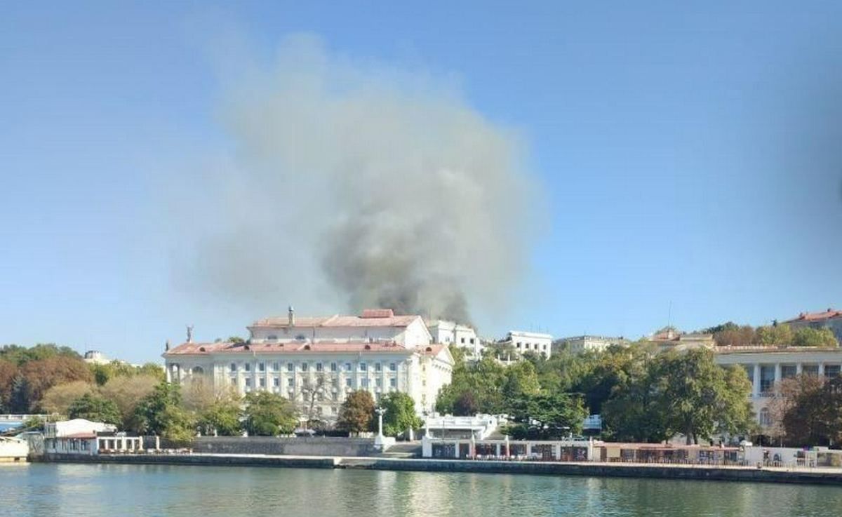 В Севастополе поражен штаб Черноморского флота В Севастополе поражен штаб Черноморского флота