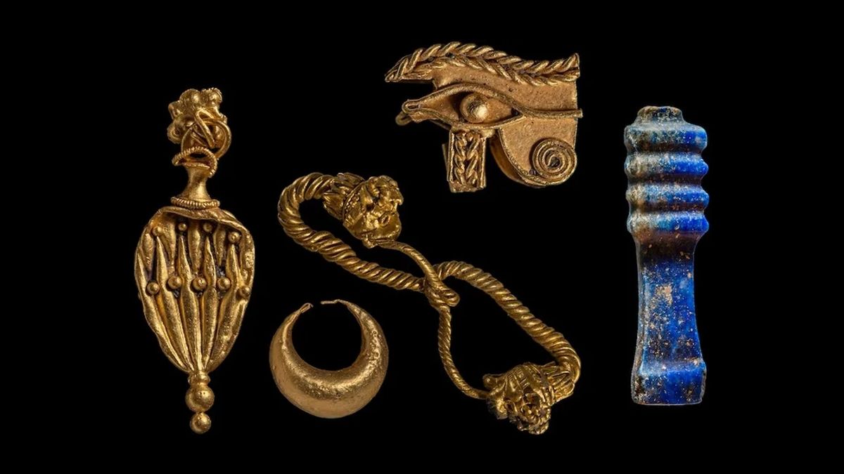 Древние египетские и греческие сокровища обнаружили на месте затонувшего храма Древние египетские и греческие сокровища обнаружили на месте затонувшего храма