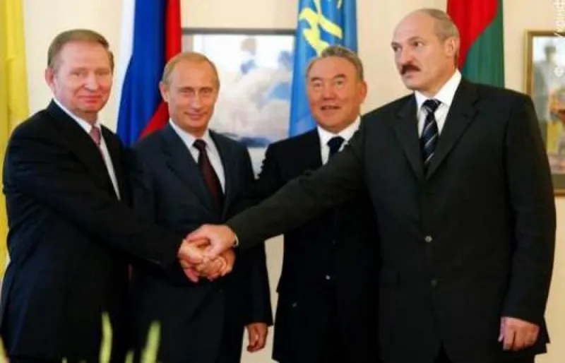 Кучма, Путин, Назарбаев и Лукашенко Кучма, Путин, Назарбаев и Лукашенко