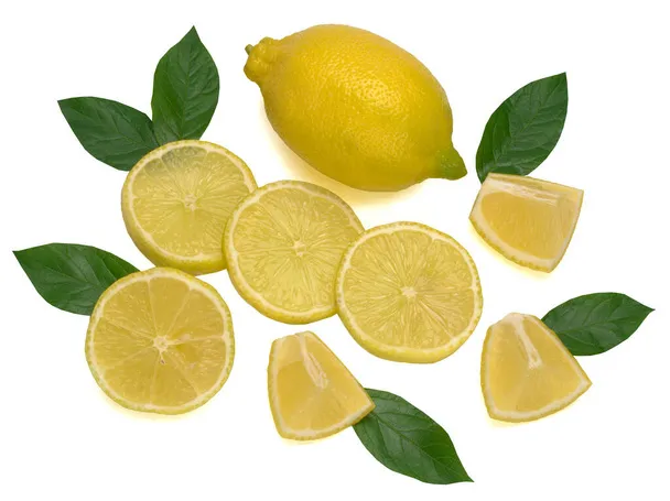 Шматки лимона