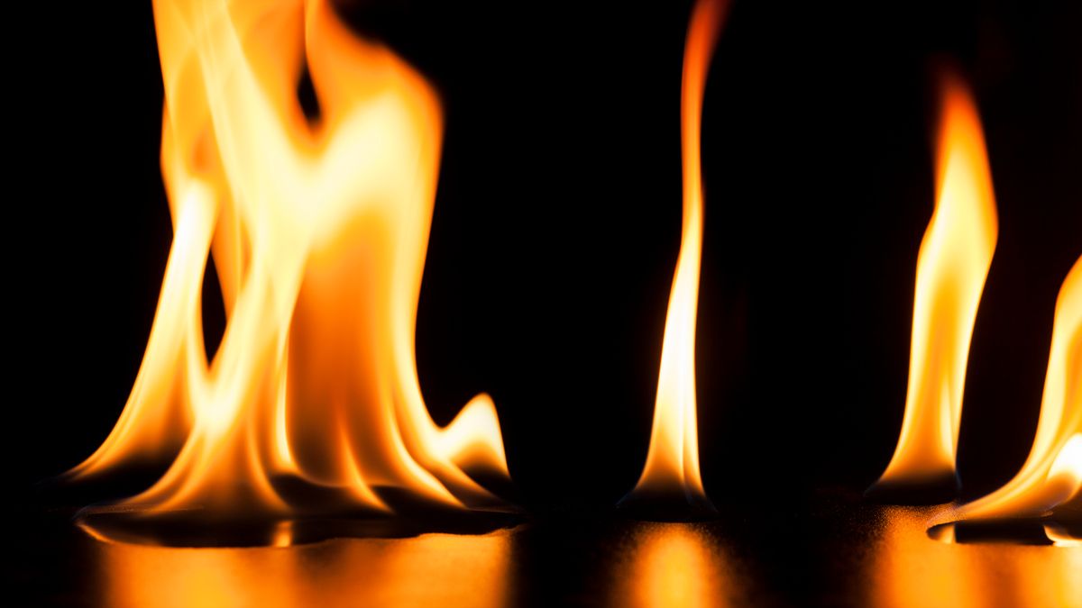 Нове безпечніше пальне не горить, контактуючи з вогнем