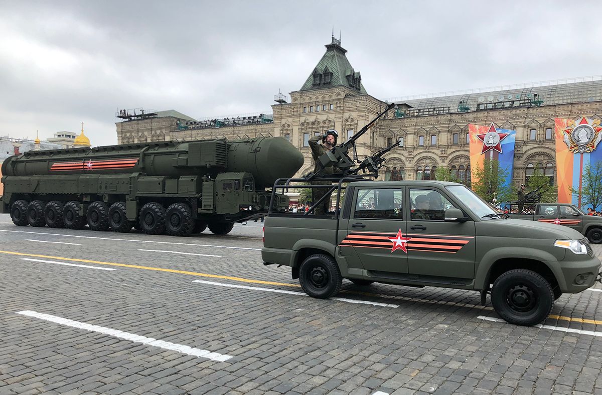 Ядерна ракета під час демонстрації на параді в Москві