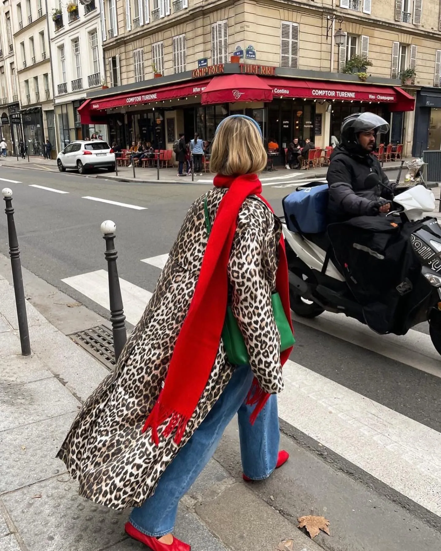 Осінні образи з яскравими кольорами Осінні образи з яскравими кольорами