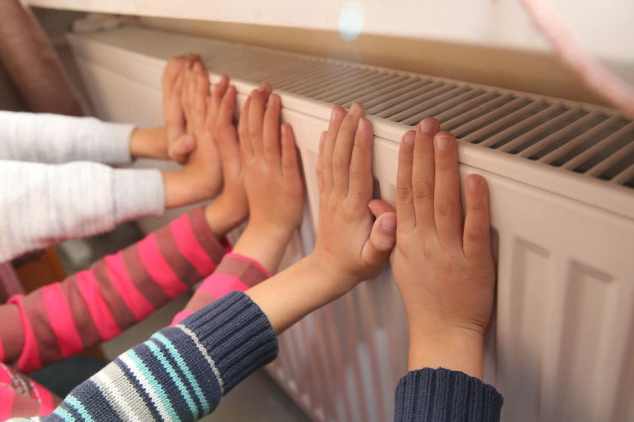 Опалювальний сезон 2023 у школах України - коли подадуть тепло у різних містах
