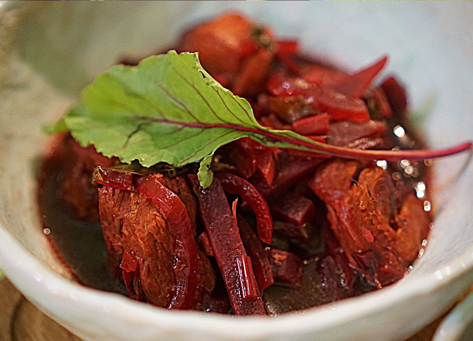 Мясо со свеклой