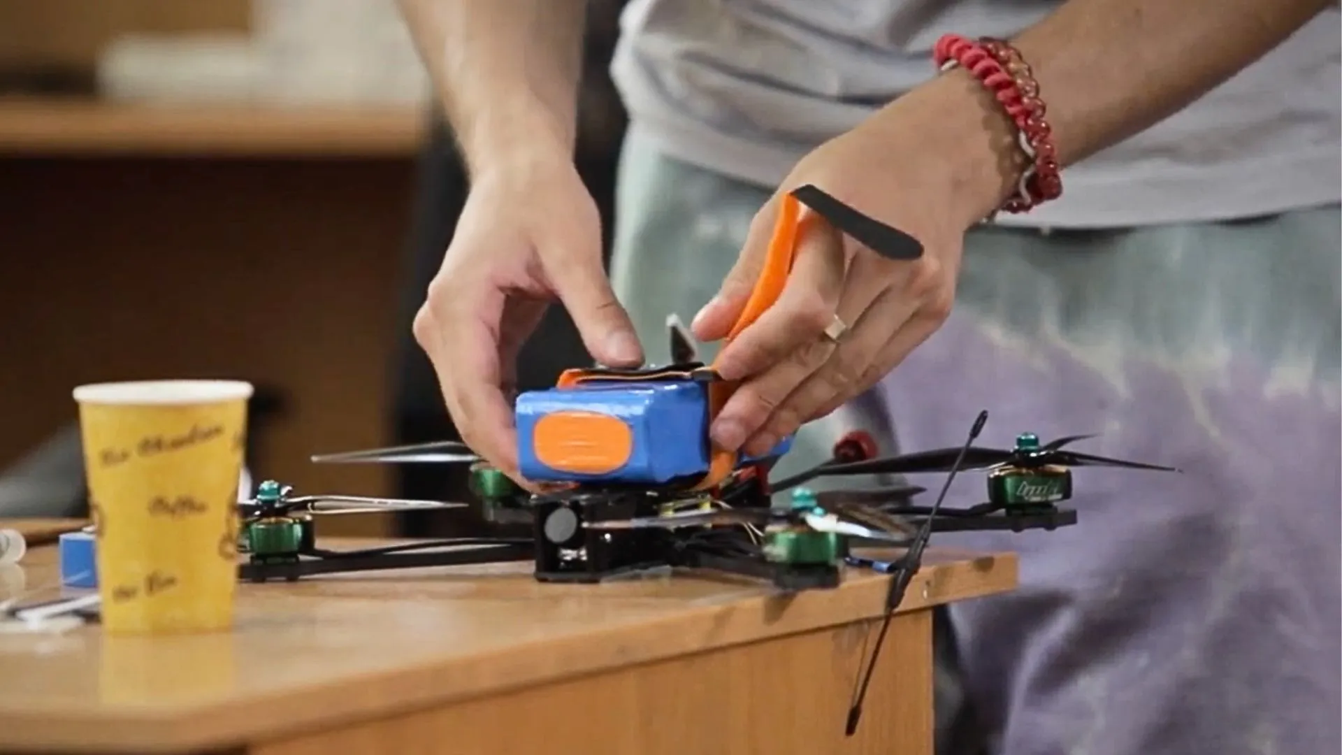 Як команда розробників почала виготовляти дрони Як команда розробників почала виготовляти дрони