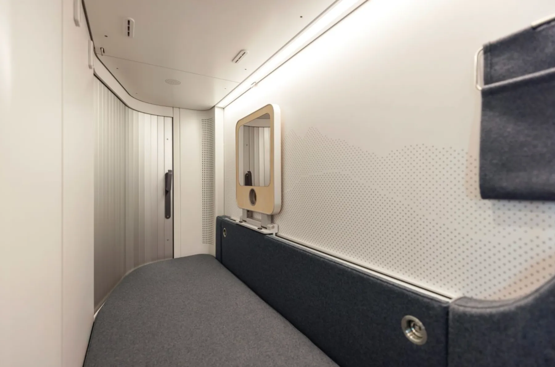 Простір у нових вагонах стане набагато більшим Простір у нових вагонах стане набагато більшим