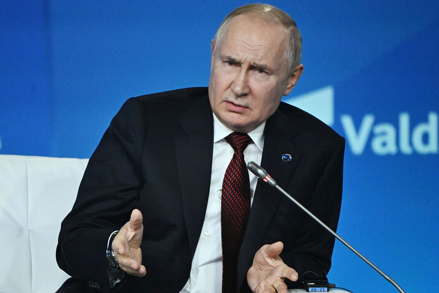 Які принизливі подарунки на день народження отримував Путін Які принизливі подарунки на день народження отримував Путін