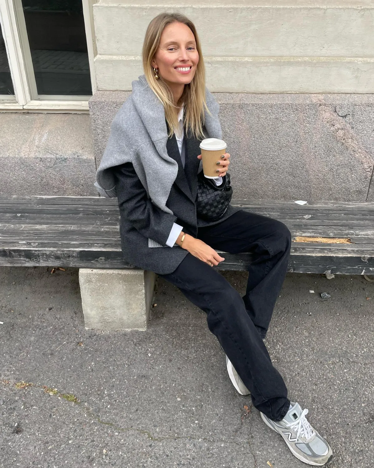 Модні образи зі светром на осінь 2023 Модні образи зі светром на осінь 2023