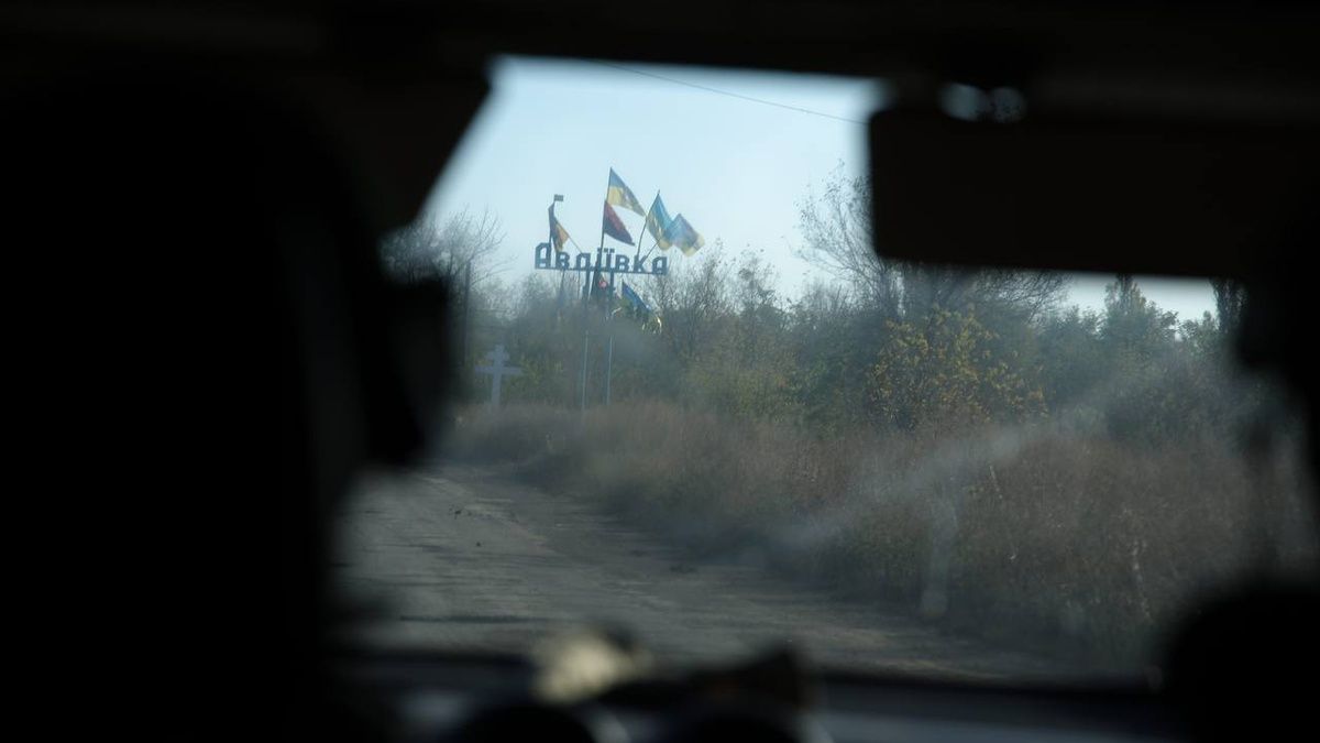 Росіяни перекинули 3 "свіжих" підрозділи під Авдіївку, а втратили уже 4: як відбувається наступ - 24 Канал Росіяни перекинули 3 "свіжих" підрозділи під Авдіївку, а втратили уже 4: як відбувається наступ - 24 Канал