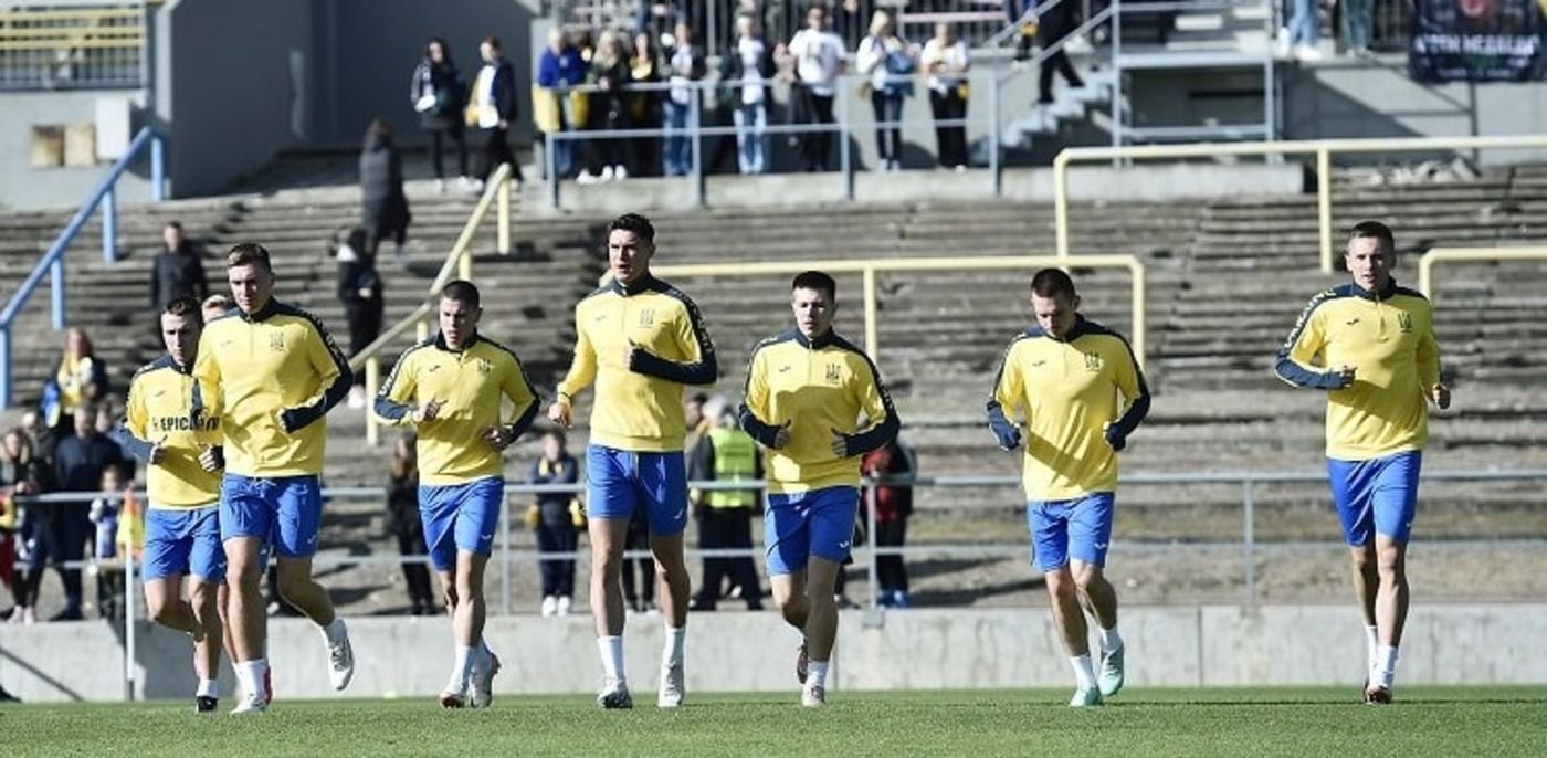 Збірна України з футболу