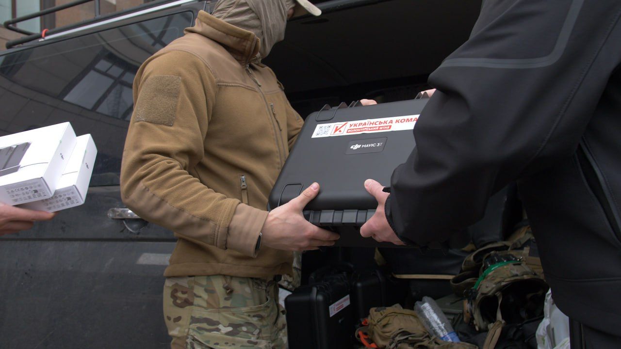 250 миллионов гривен за 600 дней: "Украинская команда" о помощи военным и гражданским 250 миллионов гривен за 600 дней: "Украинская команда" о помощи военным и гражданским