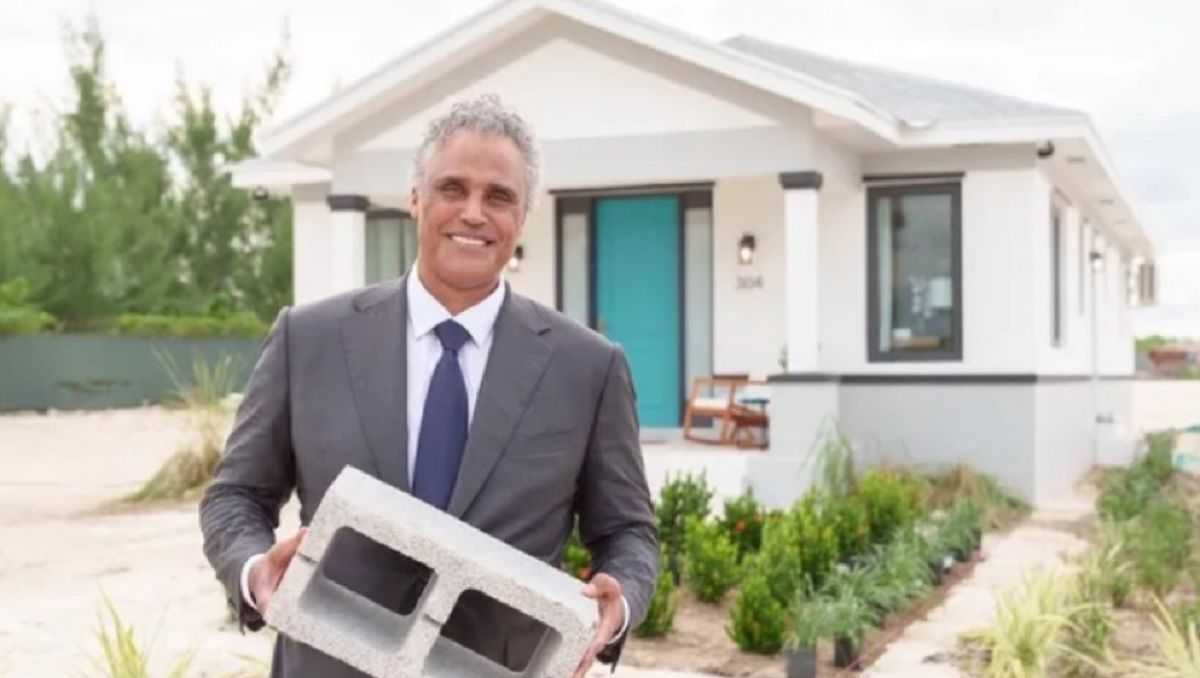 Колишній баскетболіст будує вуглецево нейтральні будинки Колишній баскетболіст будує вуглецево нейтральні будинки