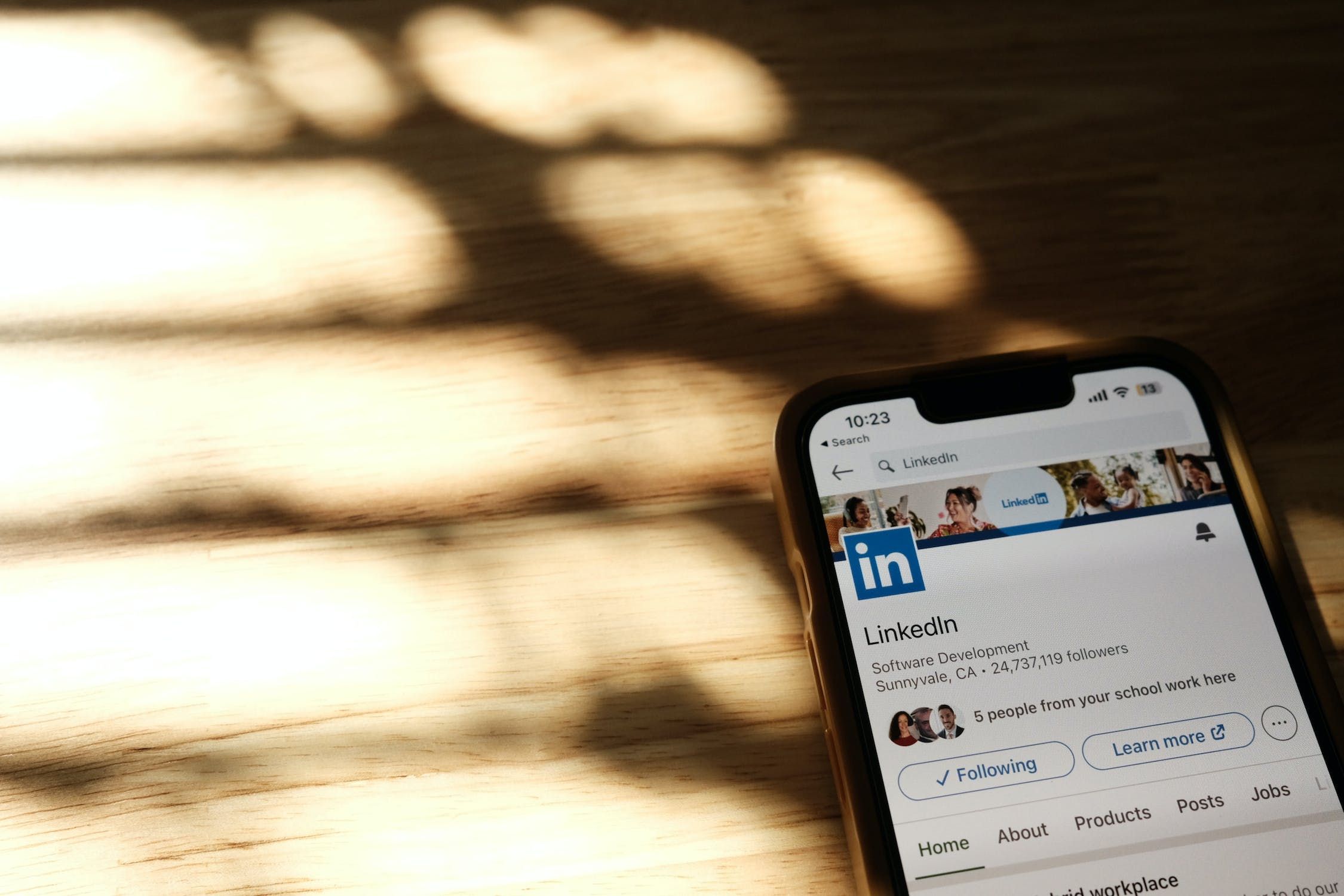 LinkedIn планує велике скорочення штату