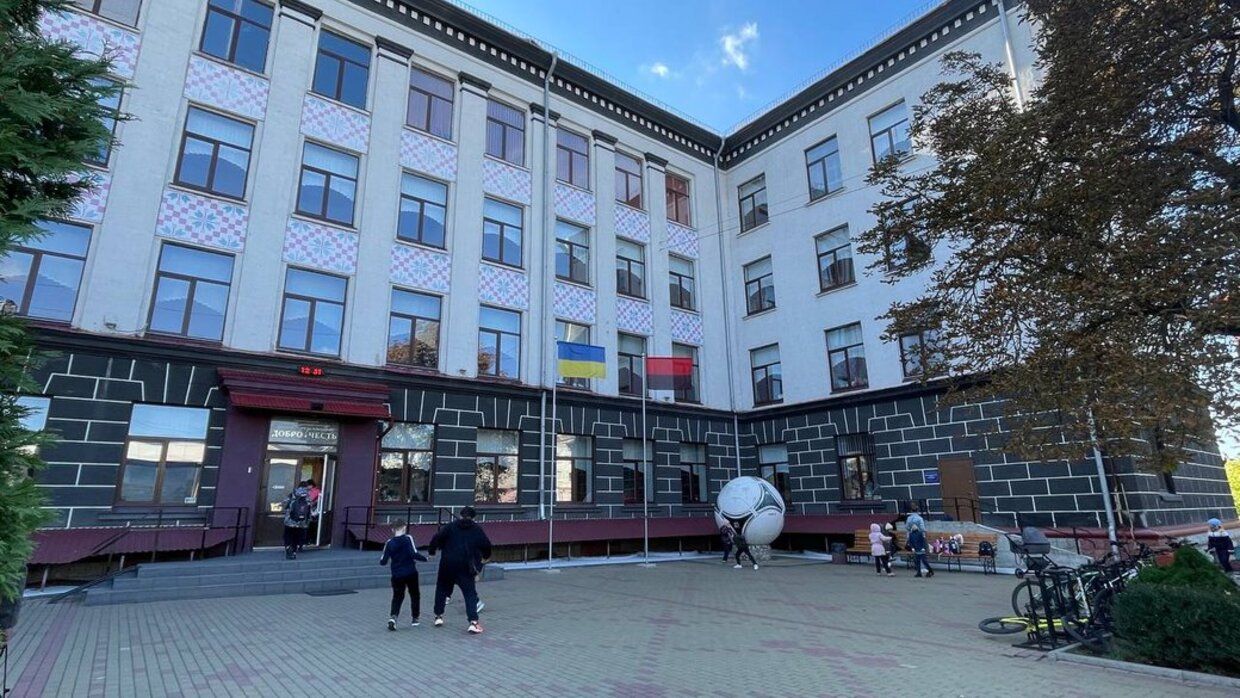 Коли канікули 2023 - чи відпочиватимуть восени учні на Київщині та Тернопільщині Коли канікули 2023 - чи відпочиватимуть восени учні на Київщині та Тернопільщині