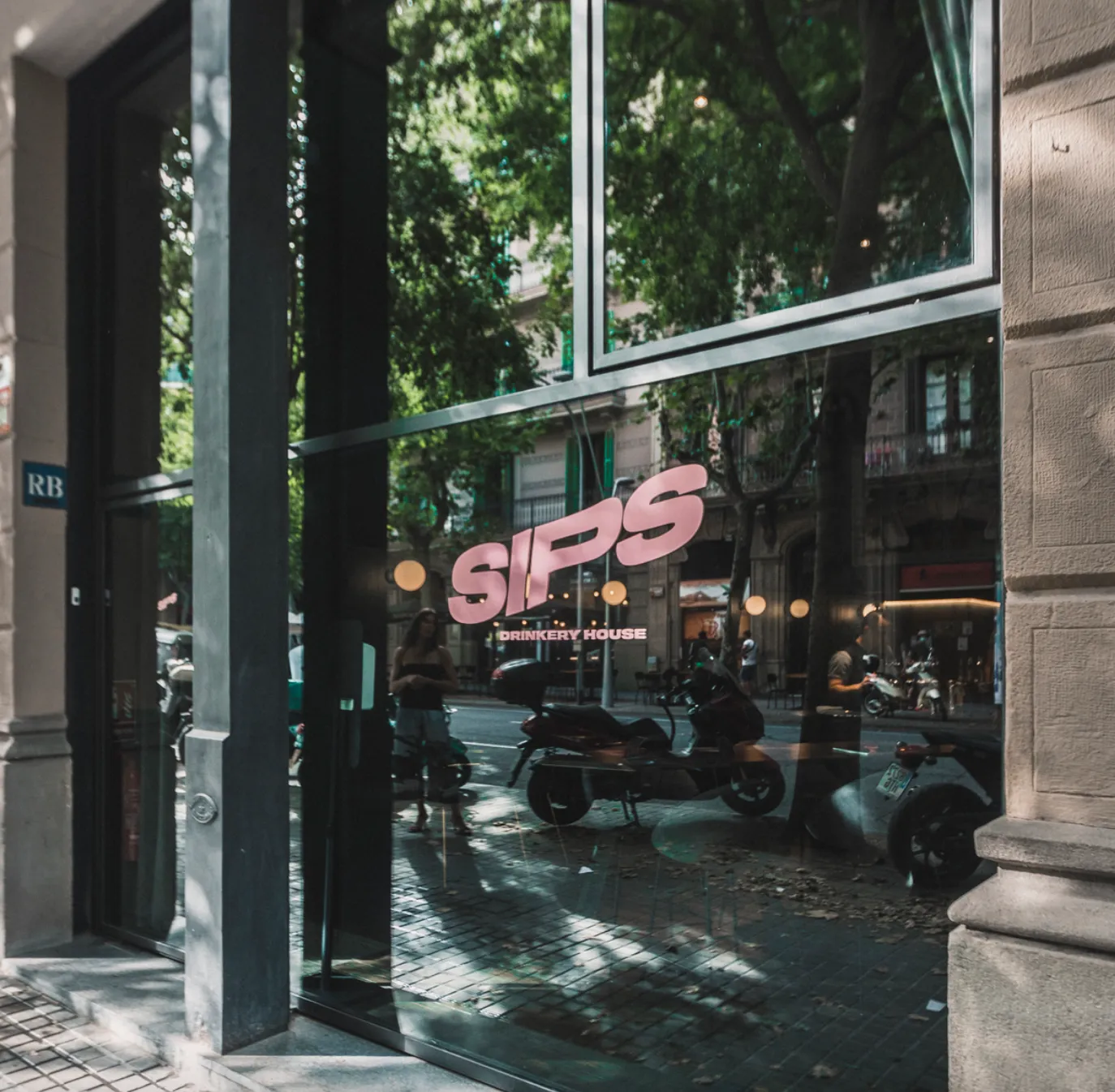 Найкращим баром світу у 2023-му назвали Sips у Барселоні