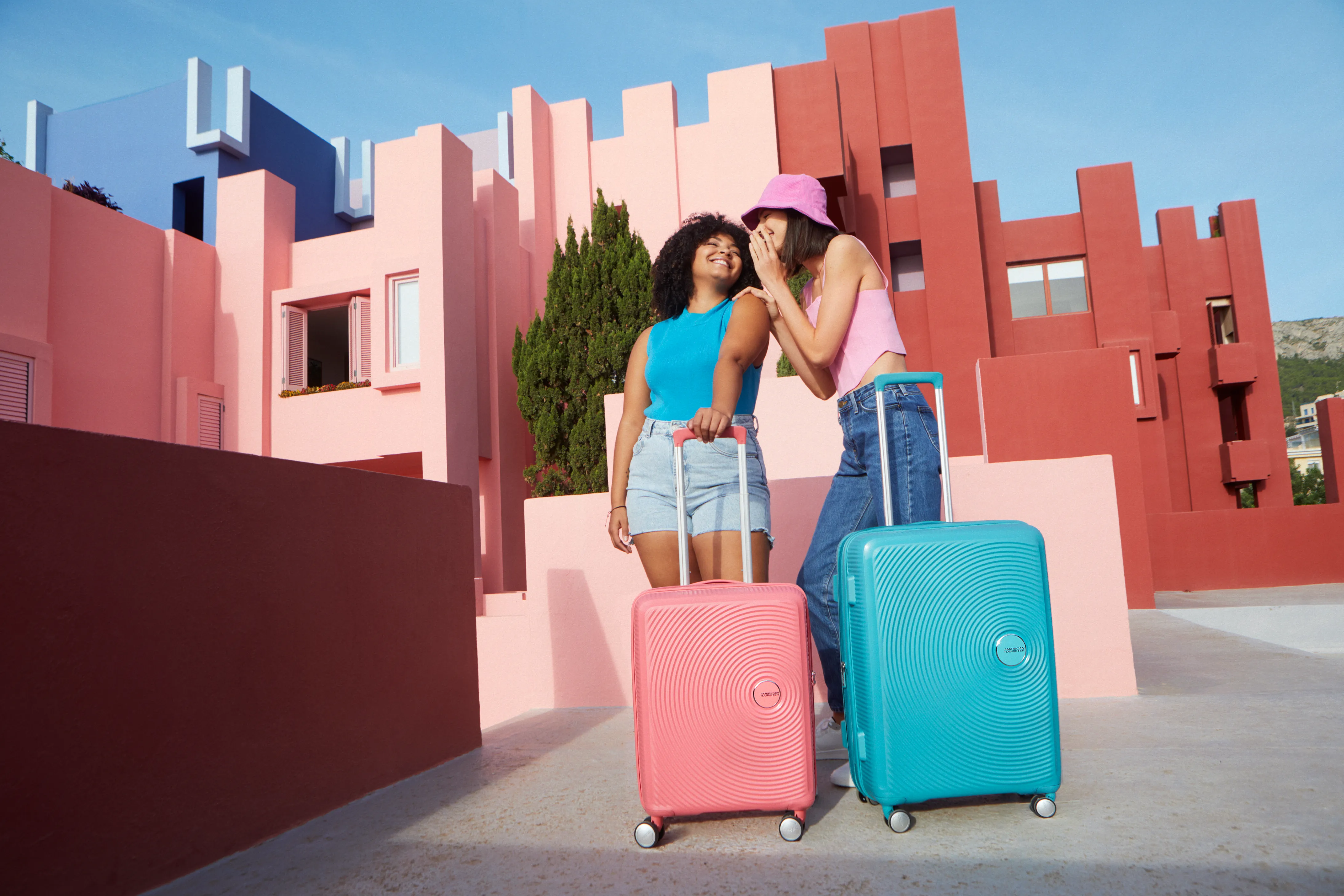 Валізи Soundbox доступні у різних кольорах Валізи Soundbox доступні у різних кольорах