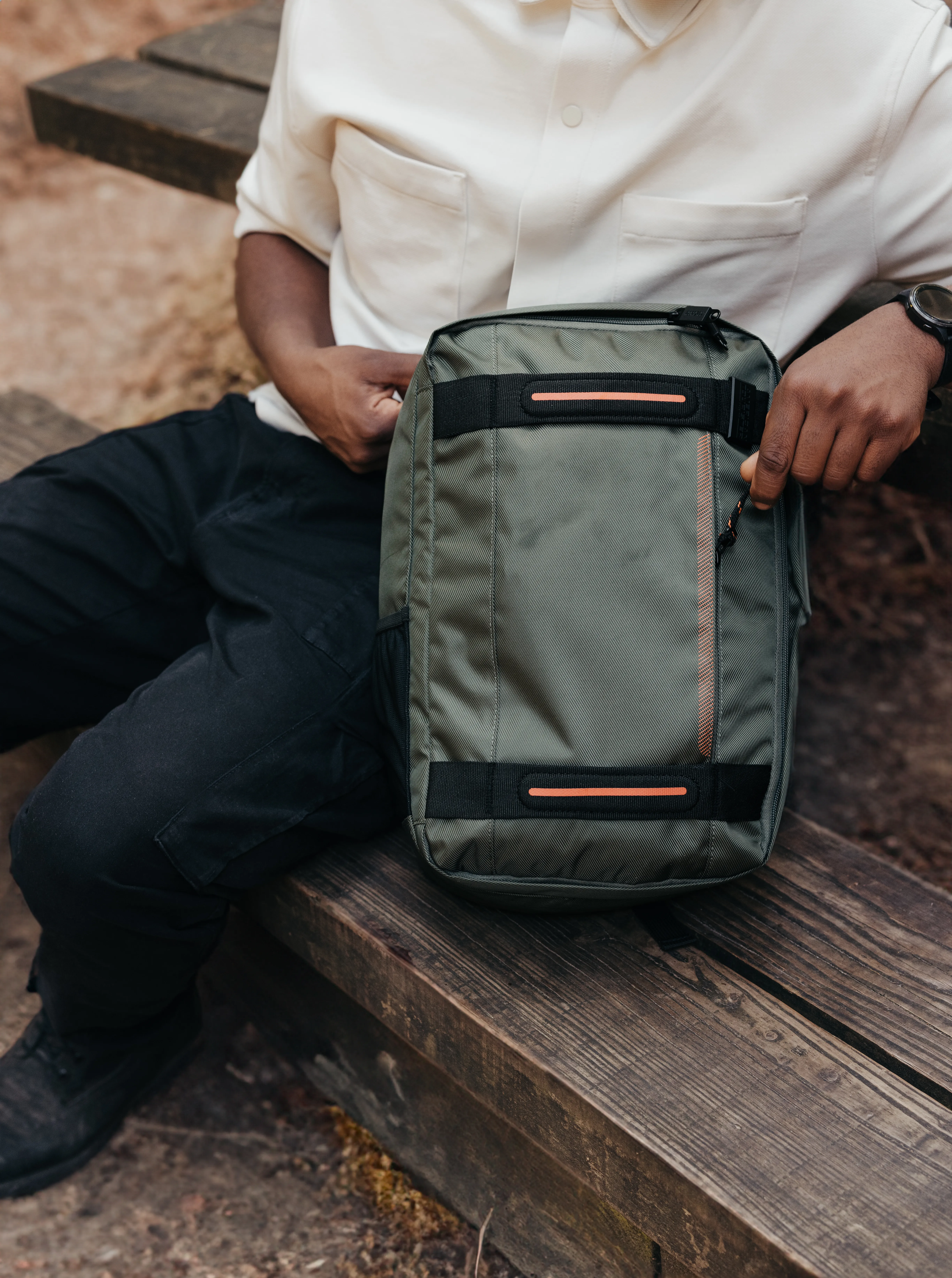 Зручний та якісний рюкзак для подорожей лоукостами та автобусами Зручний та якісний рюкзак для подорожей лоукостами та автобусами