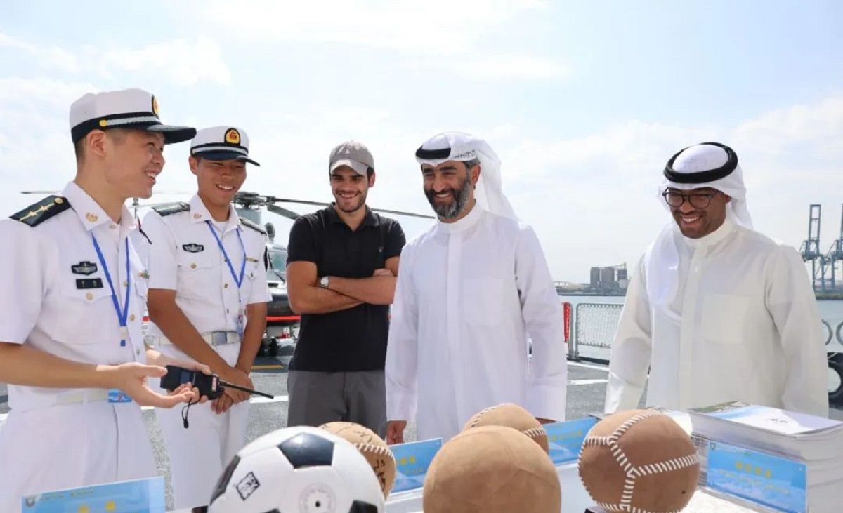 Китай направив до Кувейту 6 військових кораблів Китай направив до Кувейту 6 військових кораблів