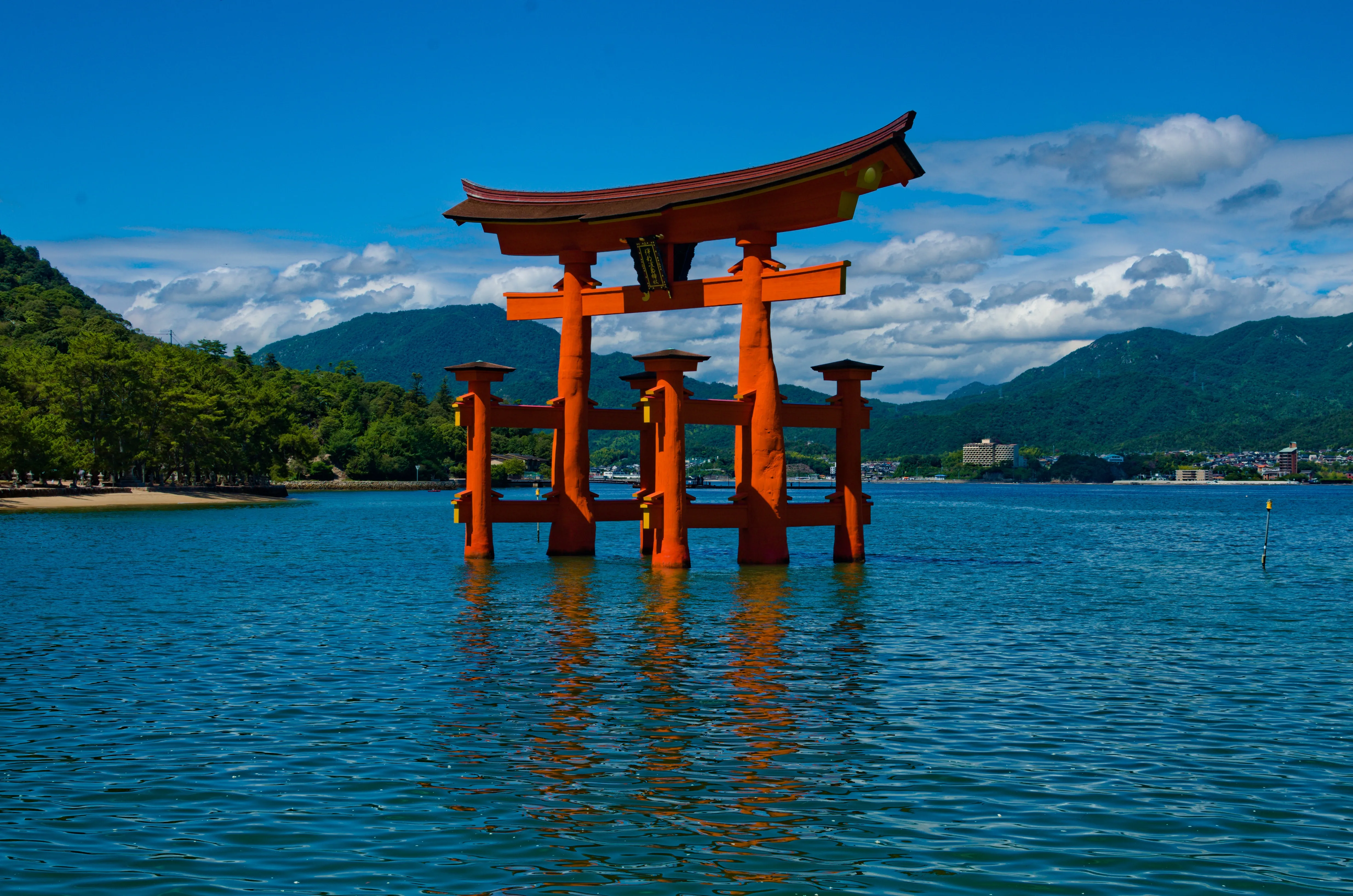 Святилище Іцукусіма Святилище Іцукусіма