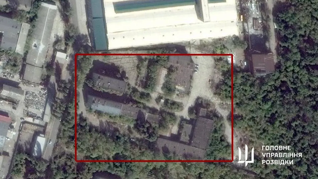 ГУР МО знищило ворожий склад боєприпасів у Донецьку