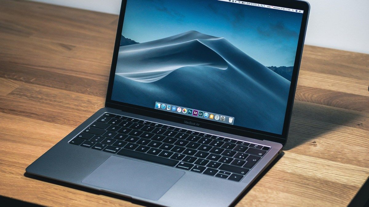 Apple готує недорогий MacBook і ми вже знаємо перші подробиці про нього