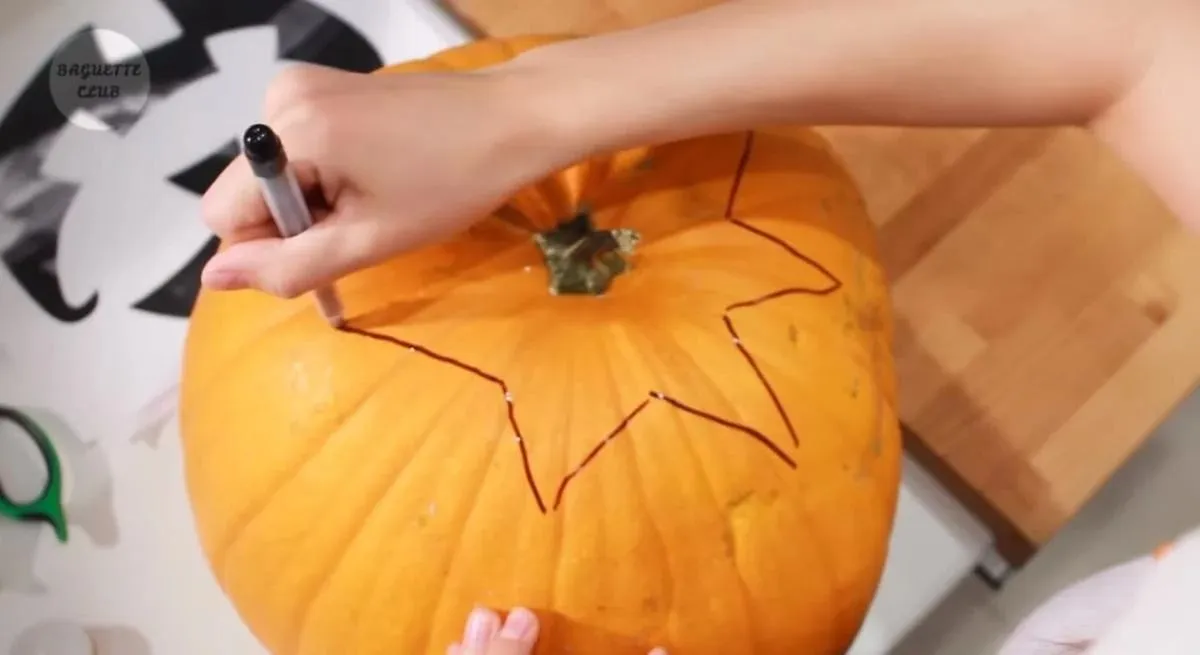 Рисуем фигуру у плодоножки Рисуем фигуру у плодоножки