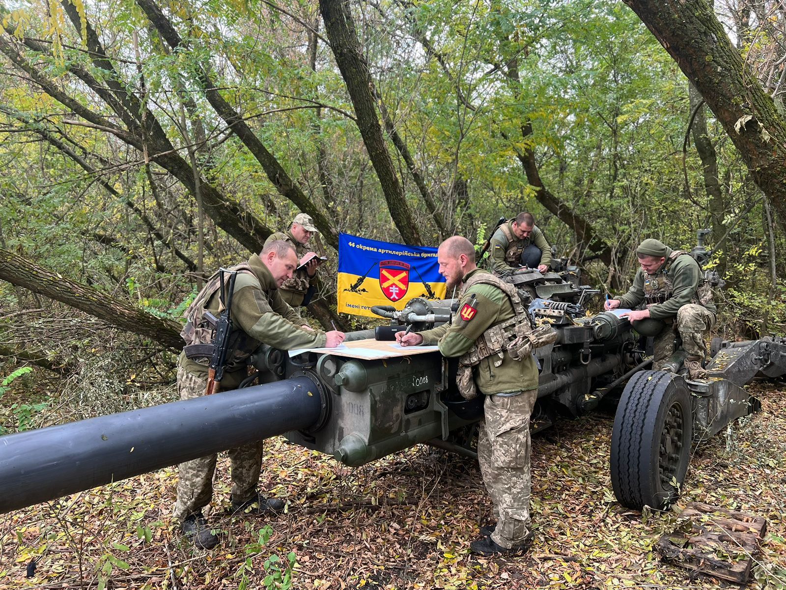 Радіодиктант-2023 - воїни вразили написанням на передовій, у шпиталі, у бліндажі