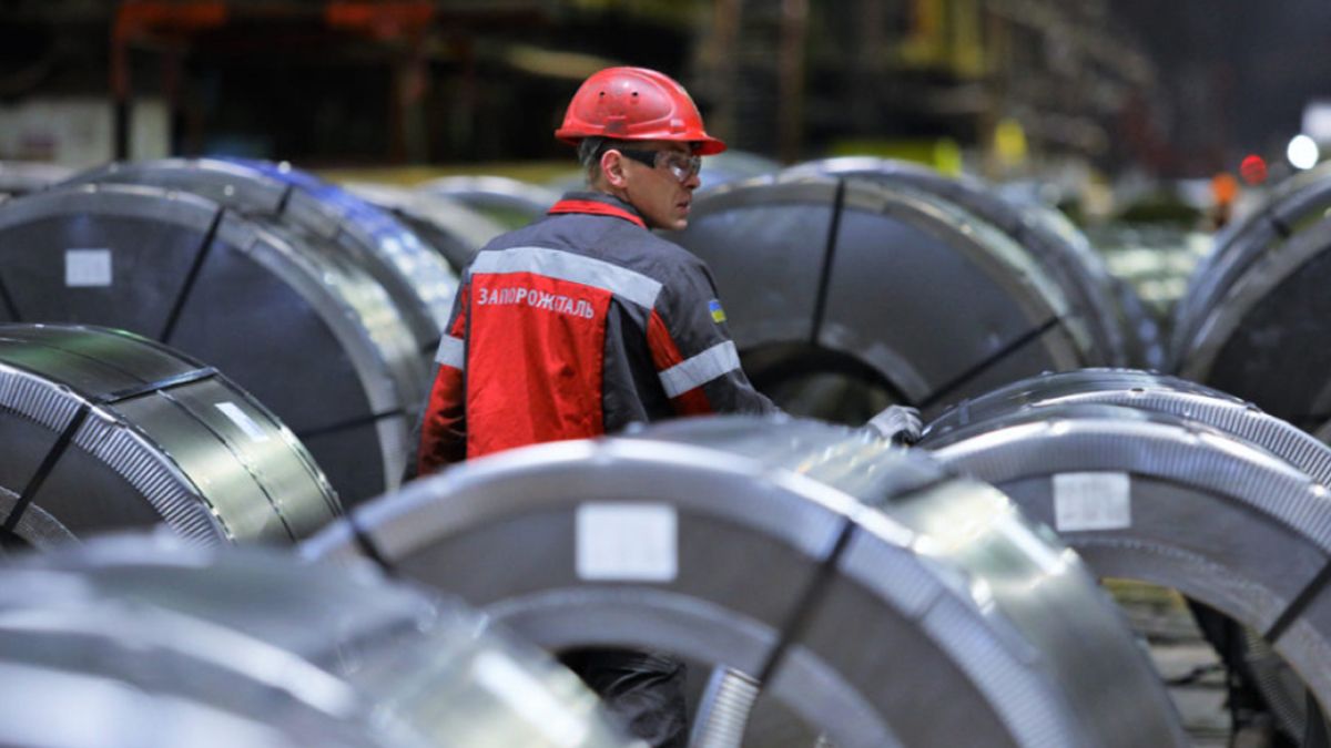 Металургійна промисловість України задихається від блокади експорту: репортаж із Запоріжжя Металургійна промисловість України задихається від блокади експорту: репортаж із Запоріжжя