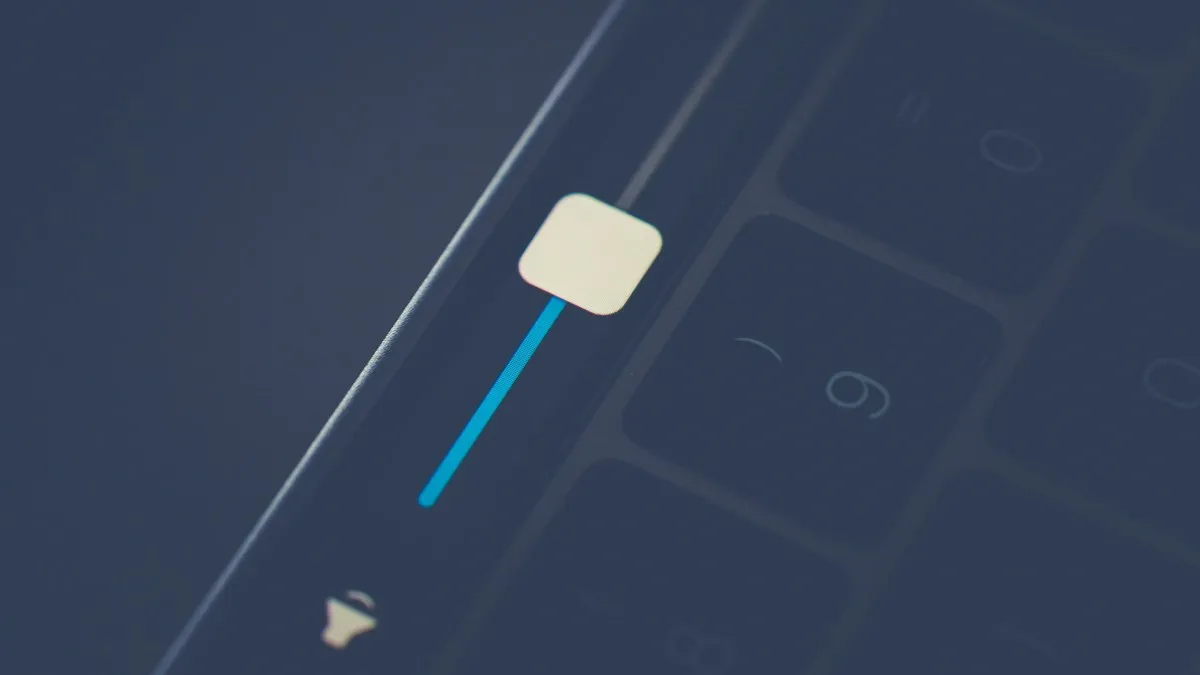 Регулювання звуку на Touch Bar Регулювання звуку на Touch Bar