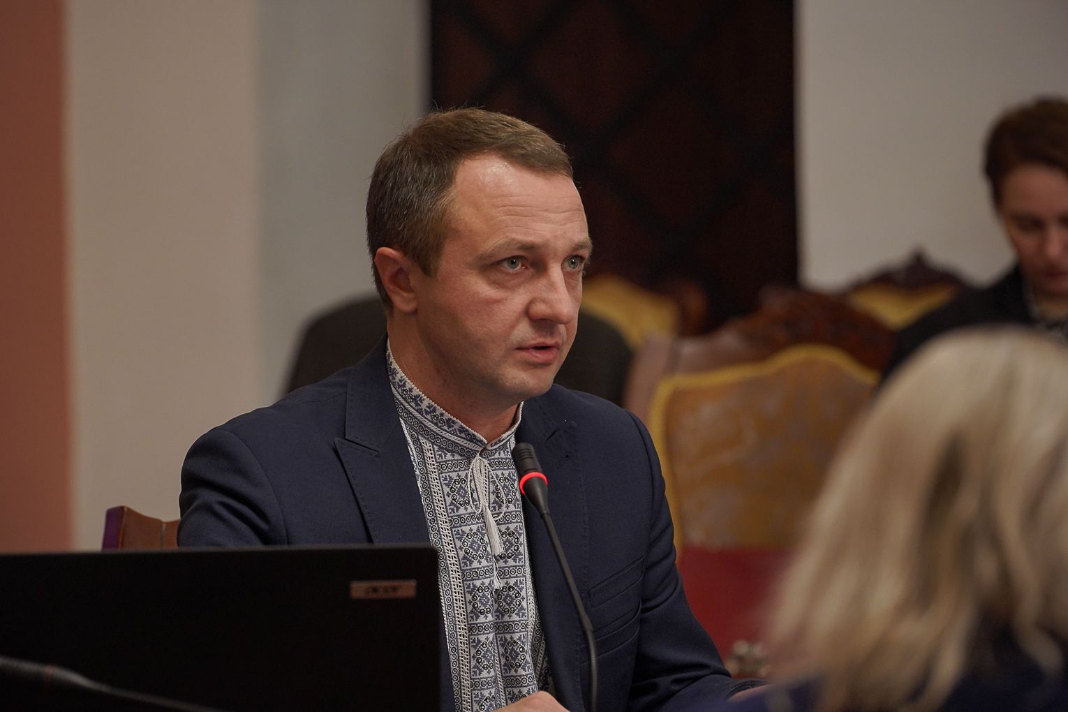 Скандал с русскоязычным таксистом - языковой омбудсмен отреагировал - 24 Канал Скандал с русскоязычным таксистом - языковой омбудсмен отреагировал - 24 Канал