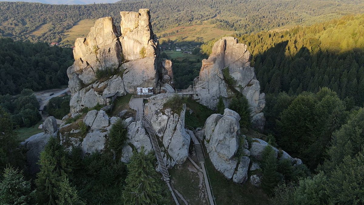 У Тустані створили зручний мобільний додаток з аудіогідом та маршрутами У Тустані створили зручний мобільний додаток з аудіогідом та маршрутами